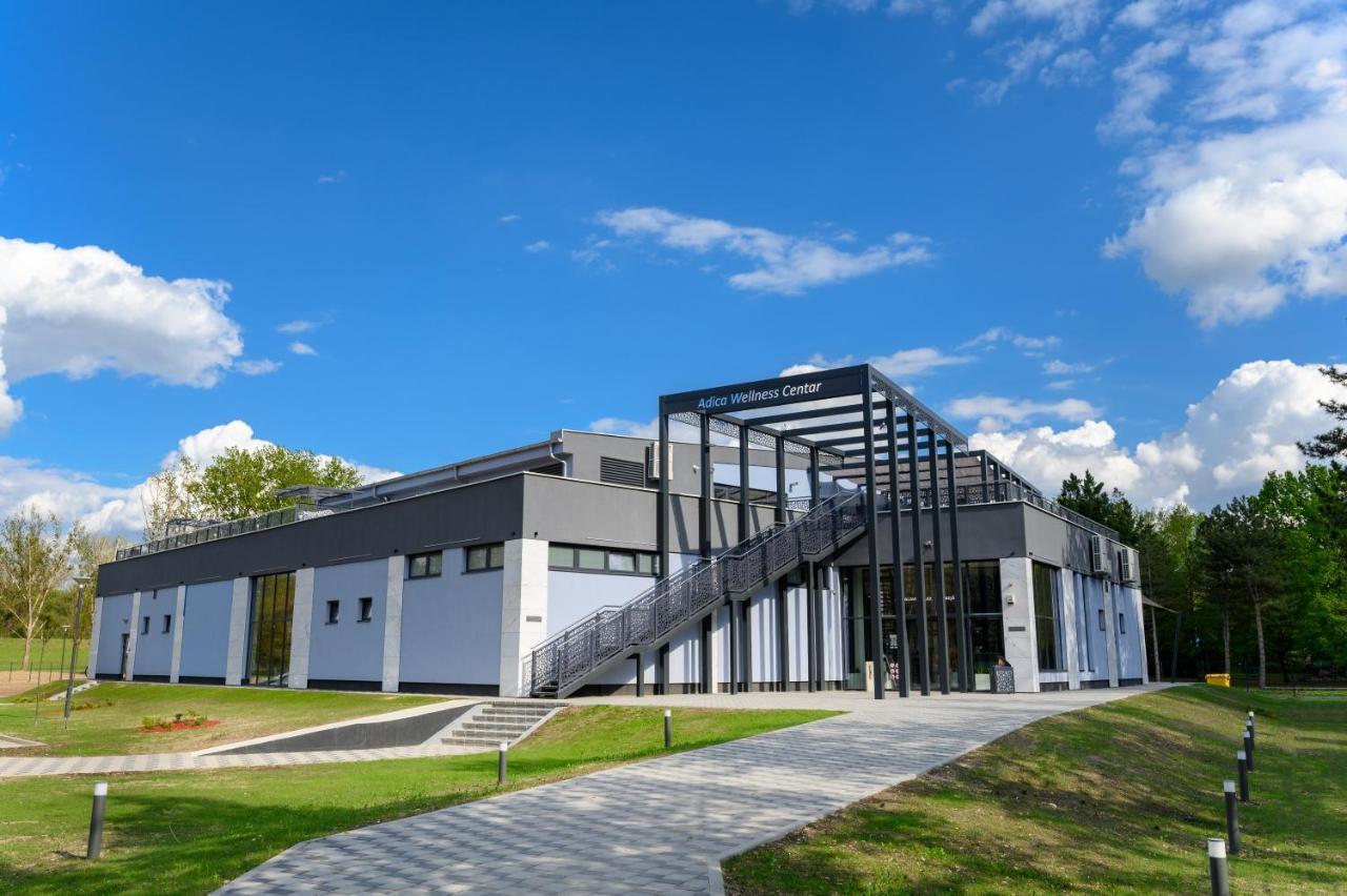 Adica Prenociste Sport Wellness Centar - Bazeni Ada Exterior foto